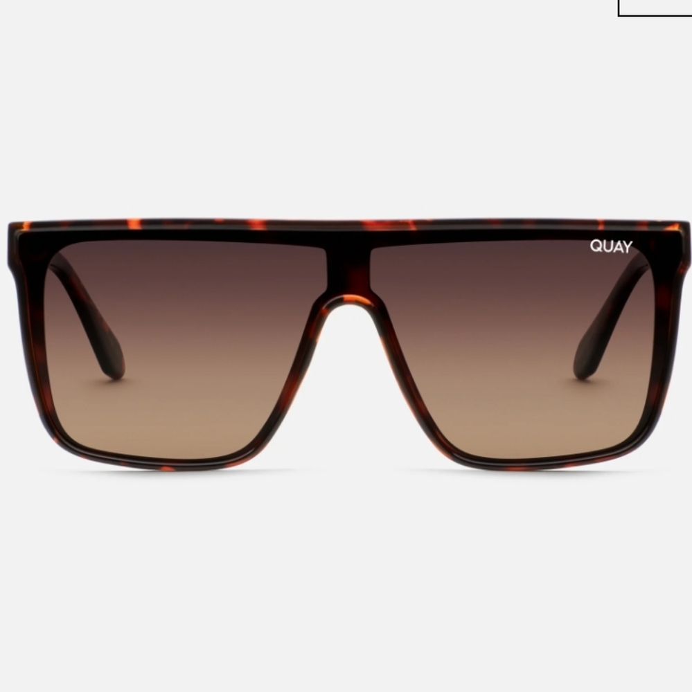 NWT Quay sunglasses